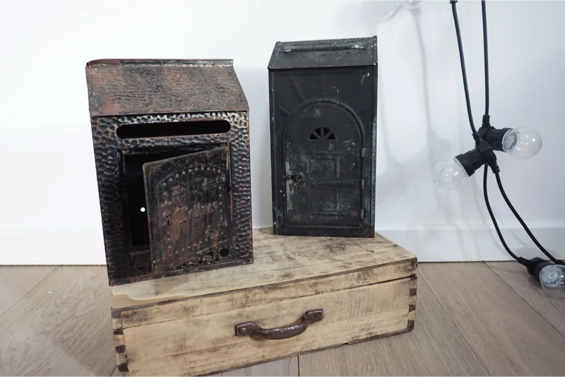 Boîtes aux lettres anciennes