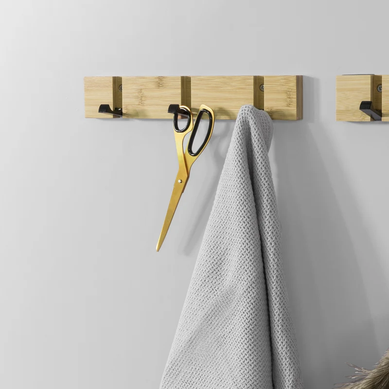 SoBuy FHK14-N Étagère Murale Porte-Manteau Porte-Serviette Mural en bambou avec 3 Crochets